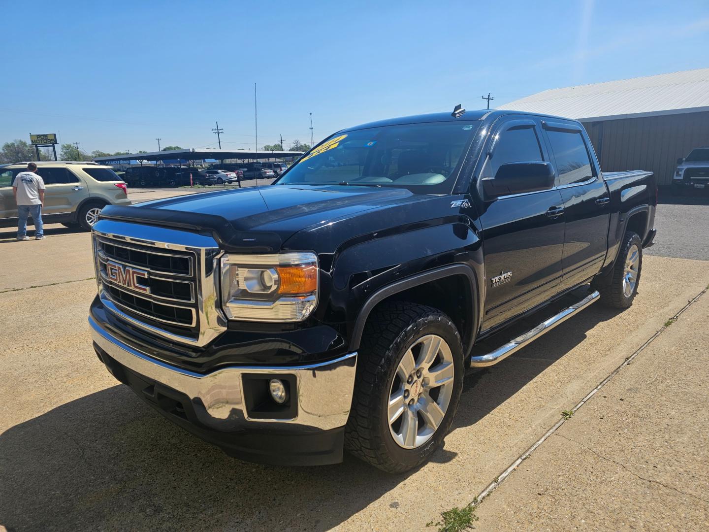 2014 BLACK GMC Sierra 1500 SLE Crew Cab 4WD (3GTU2UEC0EG) with an 5.3L V8 OHV 16V engine, 6-Speed Automatic transmission, located at 533 S Seven Points BLVD, Seven Points, TX, 75143, (430) 255-4030, 32.313999, -96.209351 - Photo#0